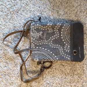 Purse/wristlet